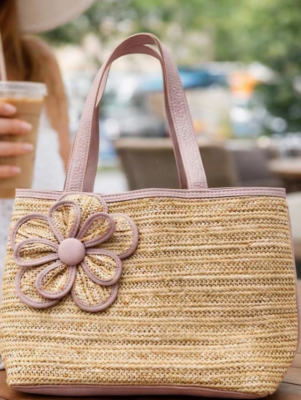 Bueno Straw Tote In Lilac